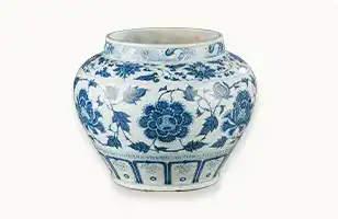 青花纏枝蓮紋壺