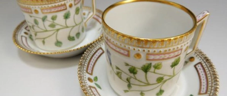 箱や付属品が無い食器の画像